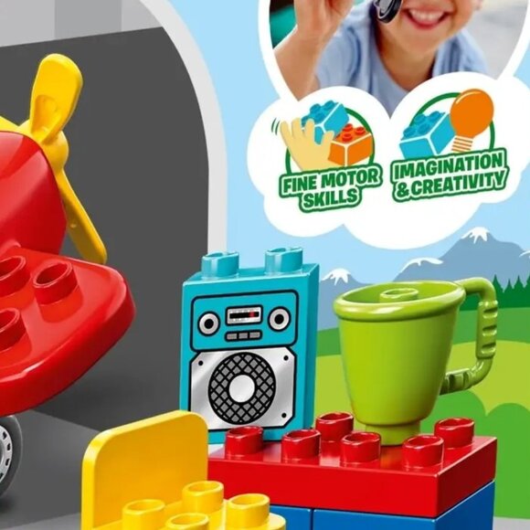 Brand New Lego DUPLO 10908  Plane Building Playset - Picture 3 of 10